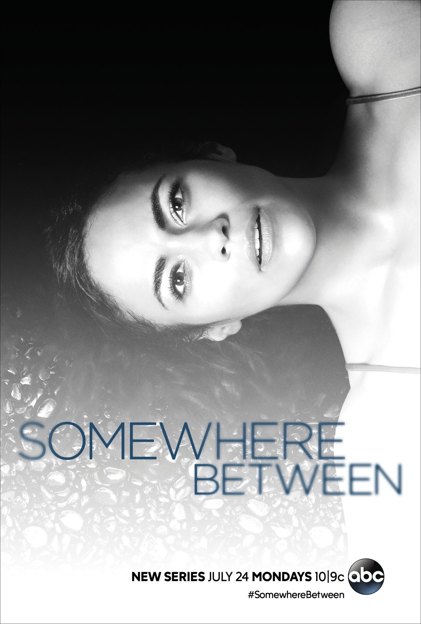 Somewhere Between Dizi afişi
