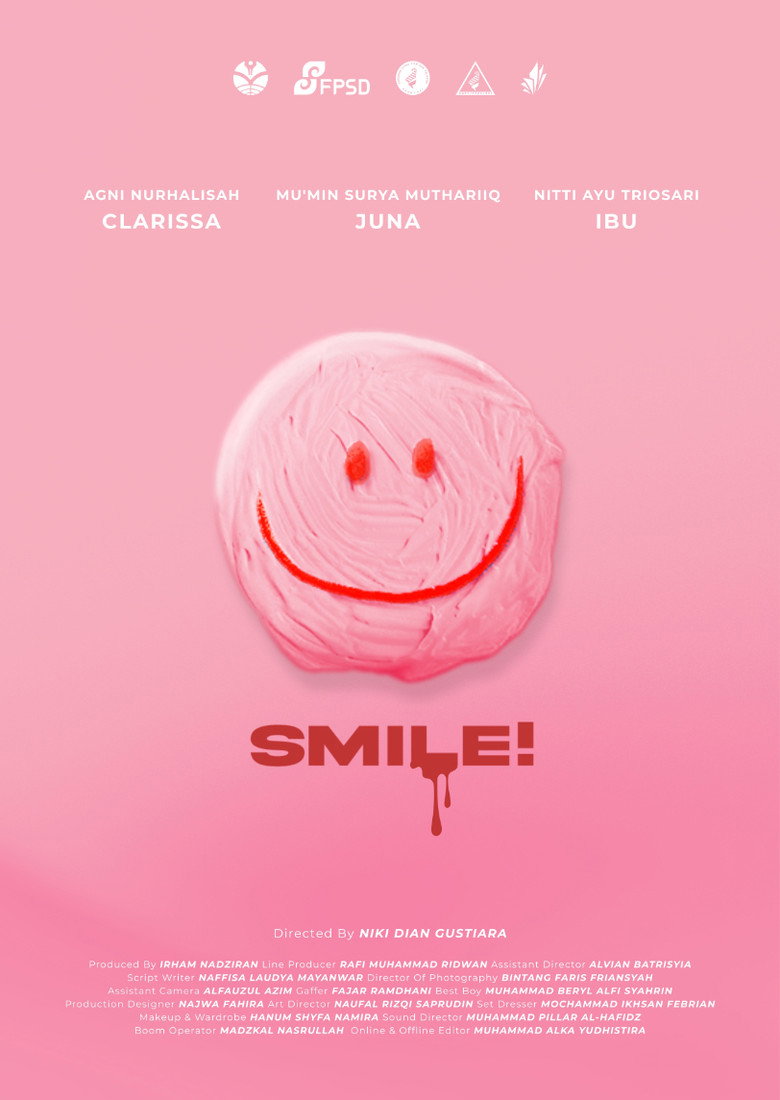 Gülümse Film afişi